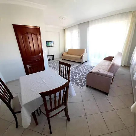 Апартаменты Fethiye Merkezde Ferah Ve Balkonlu 2+1 Daire