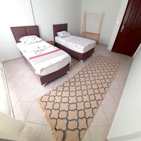 Апартаменты Fethiye Merkezde Ferah Ve Balkonlu 2+1 Daire Фетхие